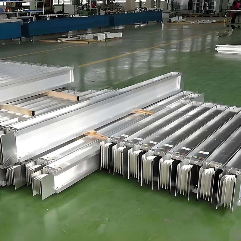 Medium Current Clausus Busway